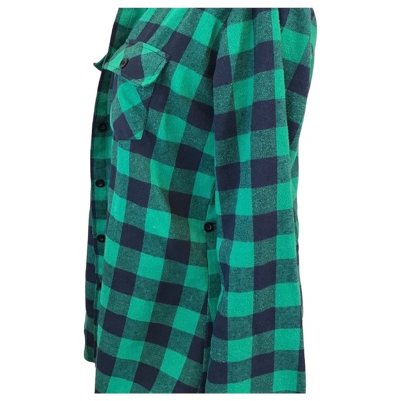 Ochenta green and black flannel. Button up w/ Synch waist! - Picture 6 of 9